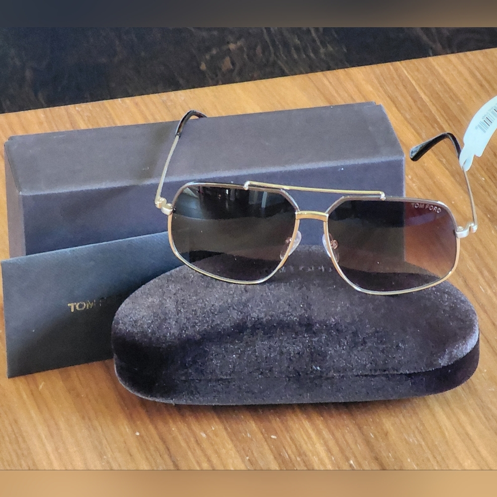 $390 Brand New 100% Auth Tom Ford Ronnie FT0439 Brown Gradient Sunglasses - Picture 7 of 16